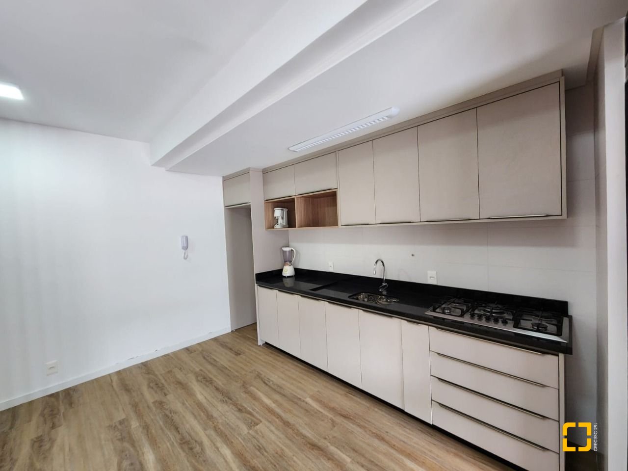 Studio com 39m², 1 quarto, 1 garagem, no bairro Centro em Florianópolis