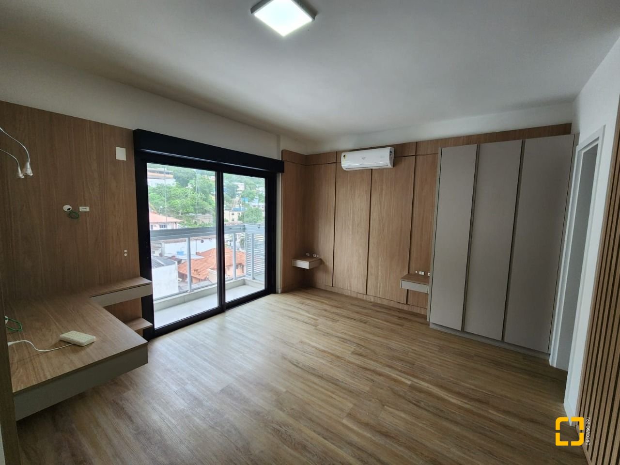 Studio com 39m², 1 quarto, 1 garagem, no bairro Centro em Florianópolis