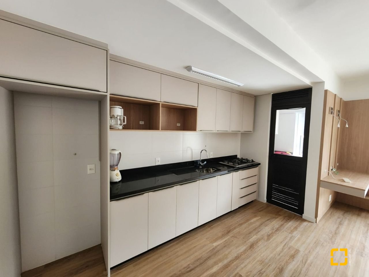 Studio com 39m², 1 quarto, 1 garagem, no bairro Centro em Florianópolis