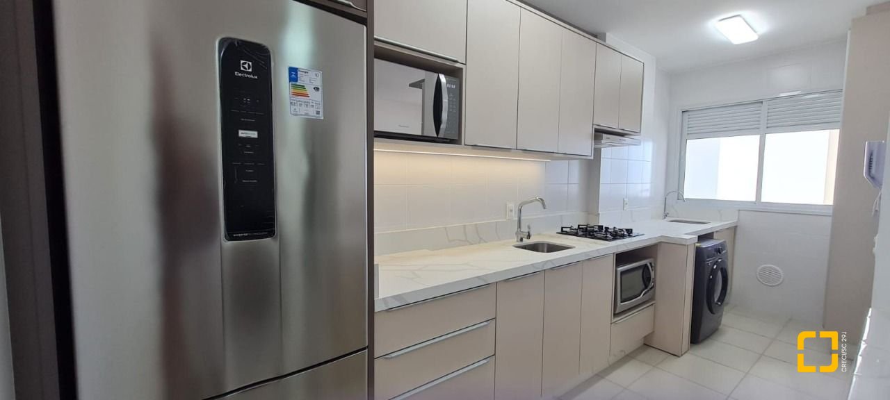 Apartamento com 68m², 2 quartos (sendo 1 suíte), no bairro Rio Caveiras em Biguaçu