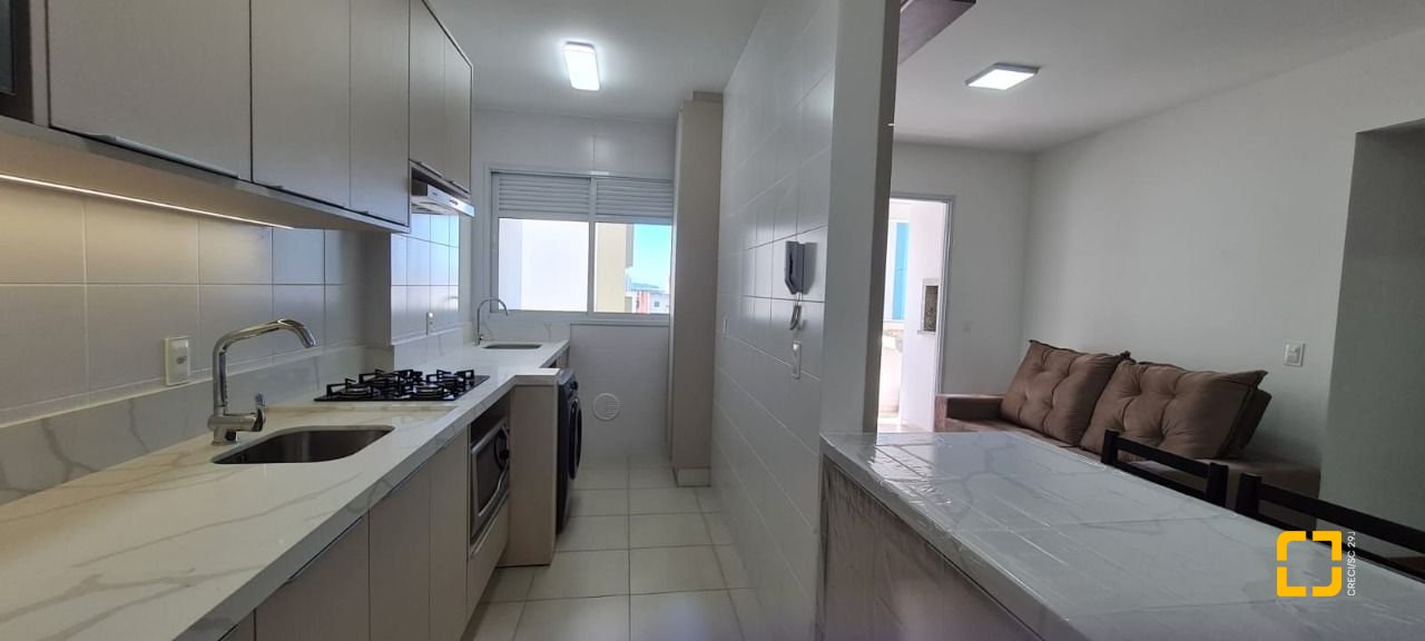 Apartamento com 68m², 2 quartos (sendo 1 suíte), no bairro Rio Caveiras em Biguaçu