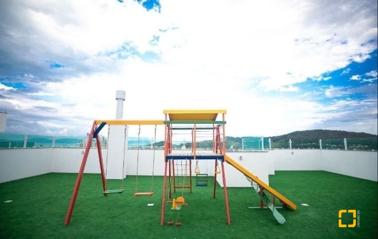 Apartamento com 68m², 2 quartos (sendo 1 suíte), no bairro Rio Caveiras em Biguaçu