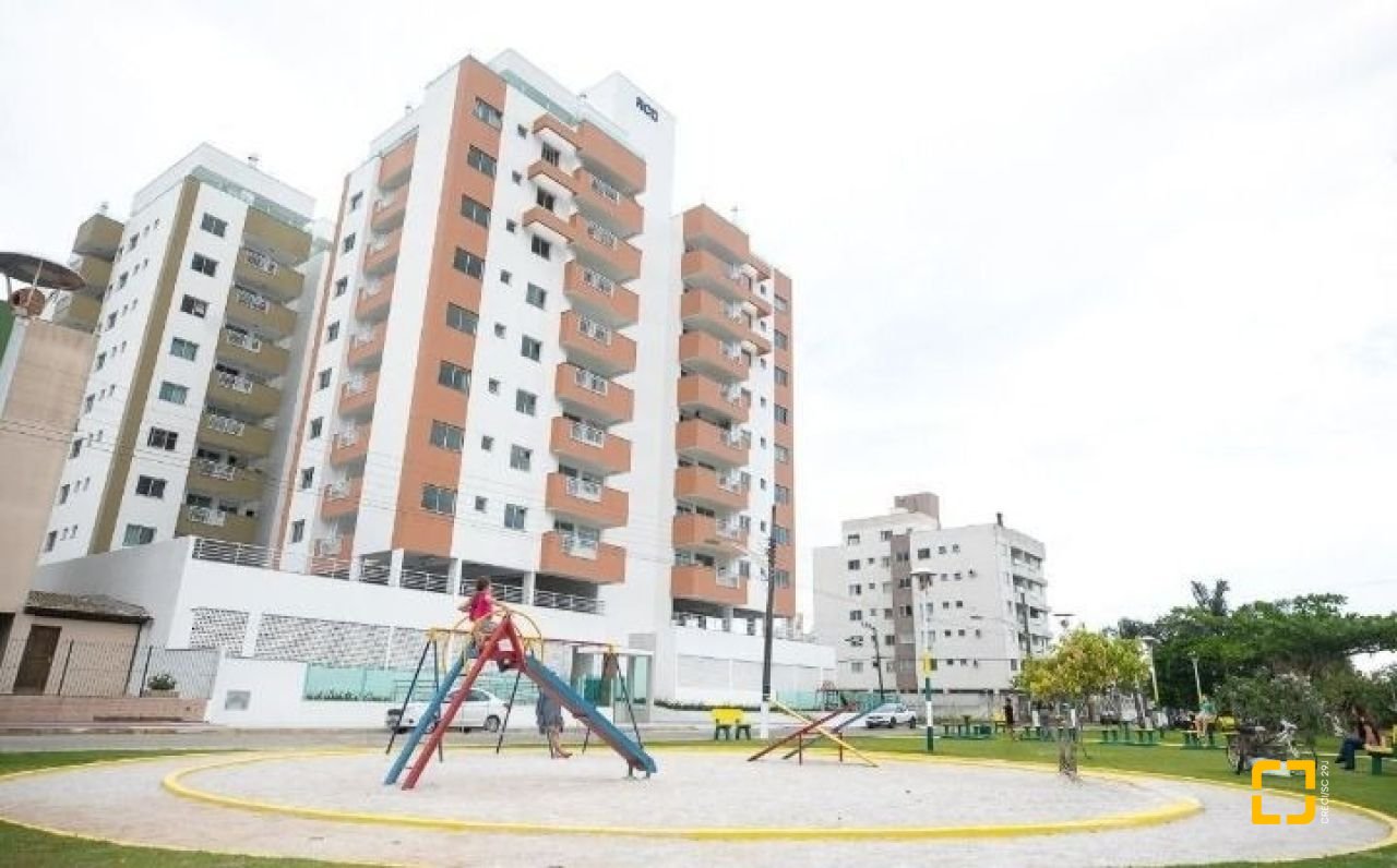 Apartamento com 68m², 2 quartos (sendo 1 suíte), no bairro Rio Caveiras em Biguaçu