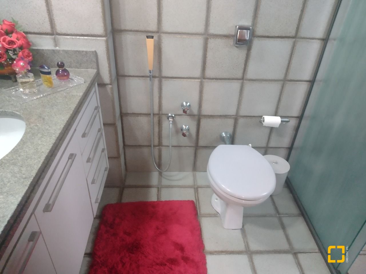 Apartamento com 140m², 5 quartos (sendo 2 suítes), 2 garagens, no bairro Centro em Florianópolis