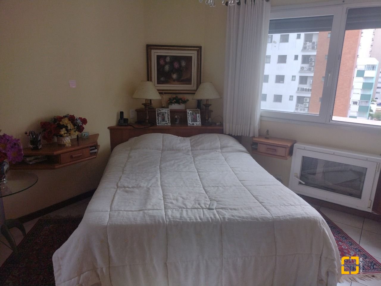 Apartamento com 140m², 5 quartos (sendo 2 suítes), 2 garagens, no bairro Centro em Florianópolis