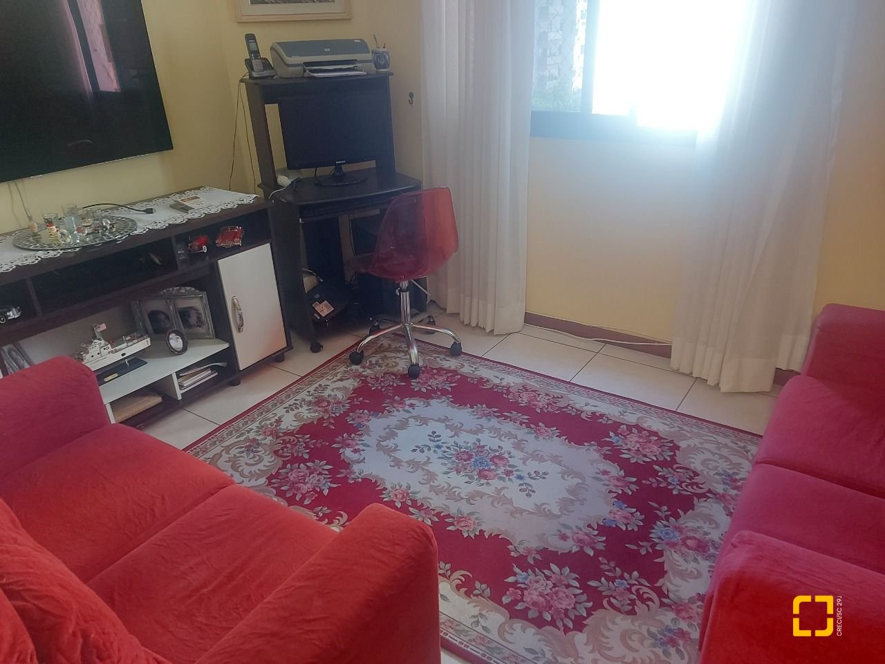 Apartamento com 140m², 5 quartos (sendo 2 suítes), 2 garagens, no bairro Centro em Florianópolis