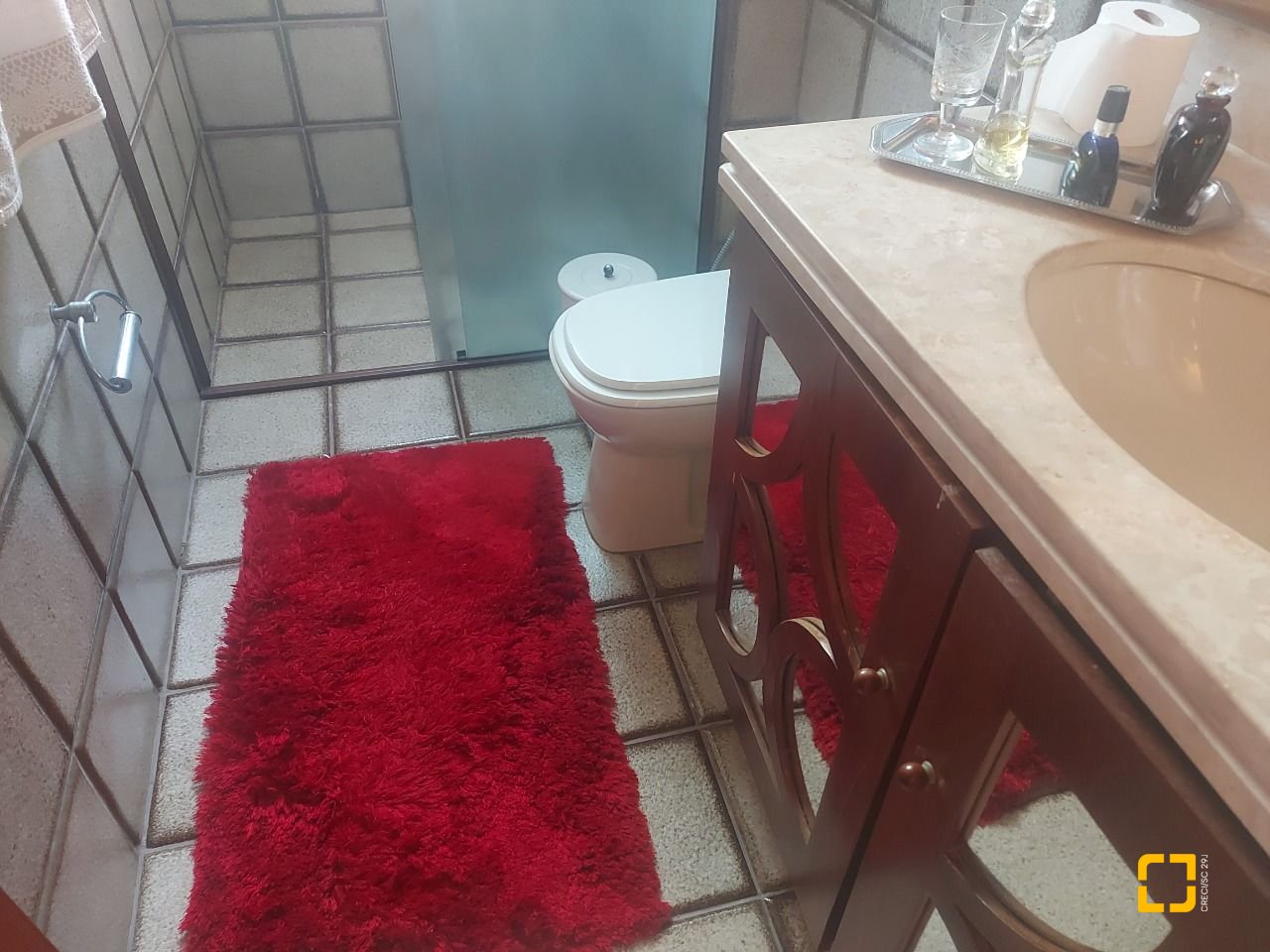 Apartamento com 140m², 5 quartos (sendo 2 suítes), 2 garagens, no bairro Centro em Florianópolis