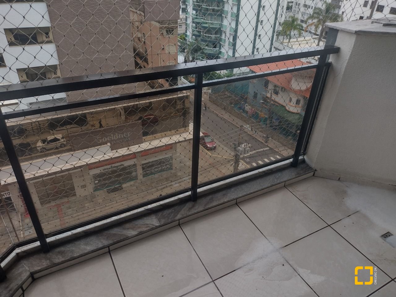 Apartamento com 140m², 5 quartos (sendo 2 suítes), 2 garagens, no bairro Centro em Florianópolis