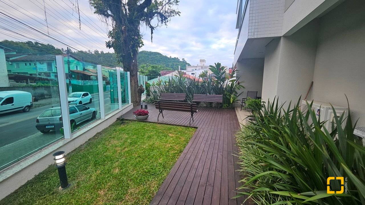 Apartamento com 71m², 4 quartos (sendo 1 suíte), 1 garagem, no bairro Canasvieiras em Florianópolis