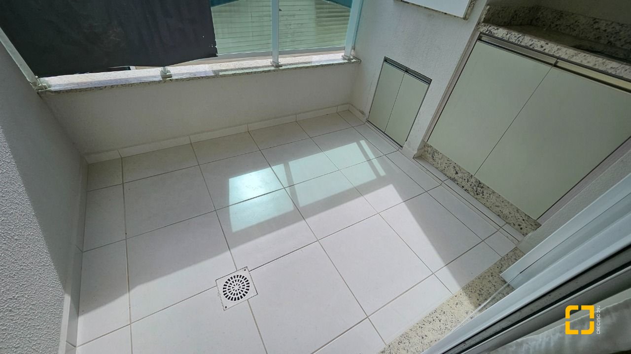 Apartamento com 71m², 4 quartos (sendo 1 suíte), 1 garagem, no bairro Canasvieiras em Florianópolis