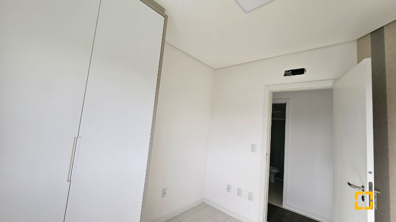 Apartamento com 71m², 4 quartos (sendo 1 suíte), 1 garagem, no bairro Canasvieiras em Florianópolis