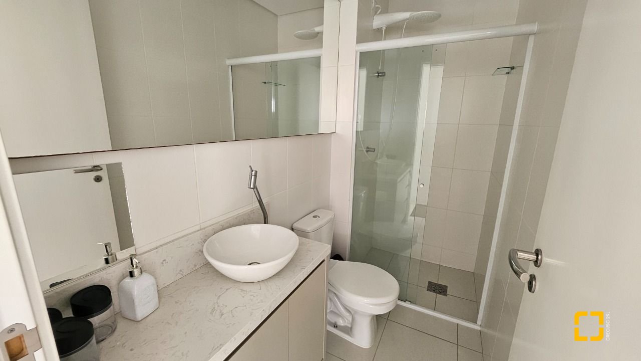 Apartamento com 71m², 4 quartos (sendo 1 suíte), 1 garagem, no bairro Canasvieiras em Florianópolis