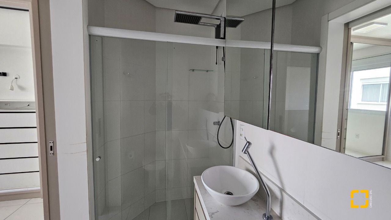 Apartamento com 71m², 4 quartos (sendo 1 suíte), 1 garagem, no bairro Canasvieiras em Florianópolis