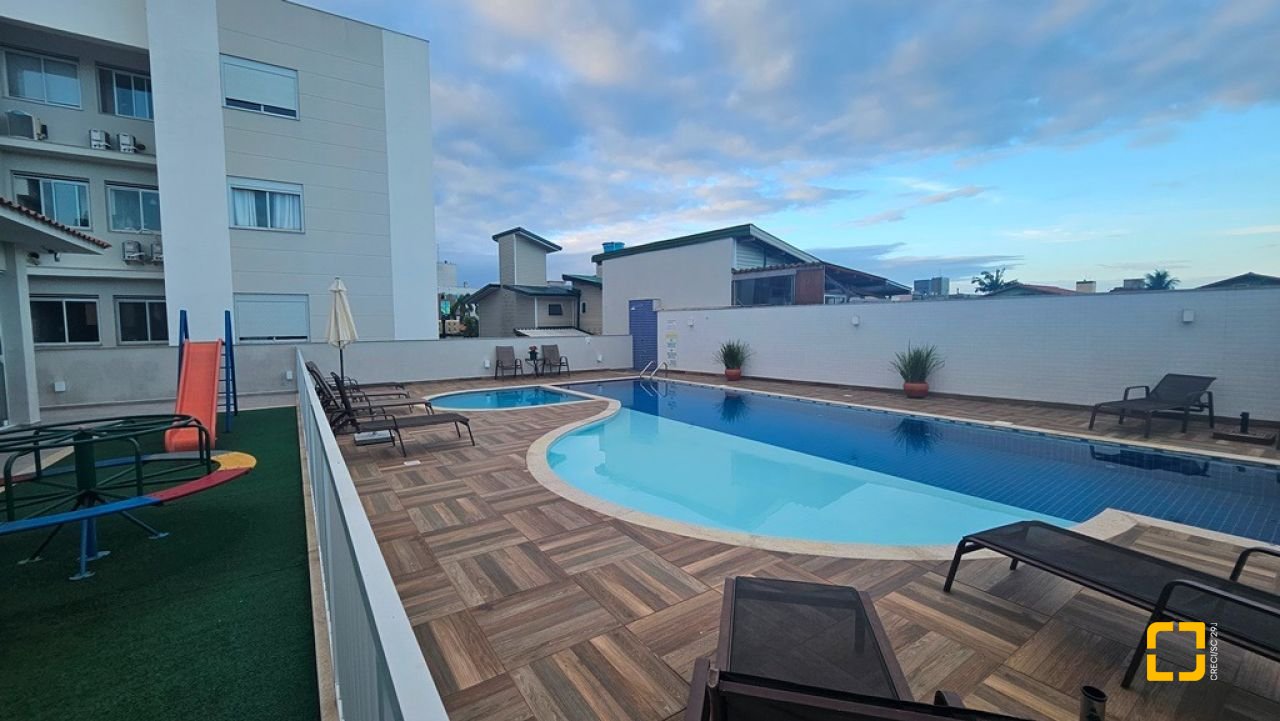 Apartamento com 71m², 4 quartos (sendo 1 suíte), 1 garagem, no bairro Canasvieiras em Florianópolis