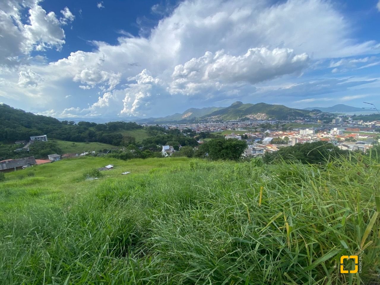 Terreno com 10100m², no bairro Boa Vista em Biguaçu