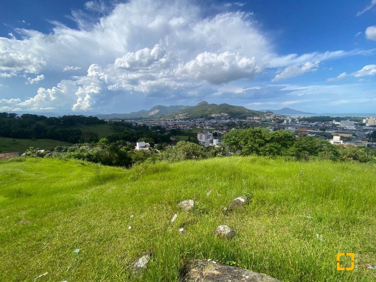 Terreno com 10100m², no bairro Boa Vista em Biguaçu