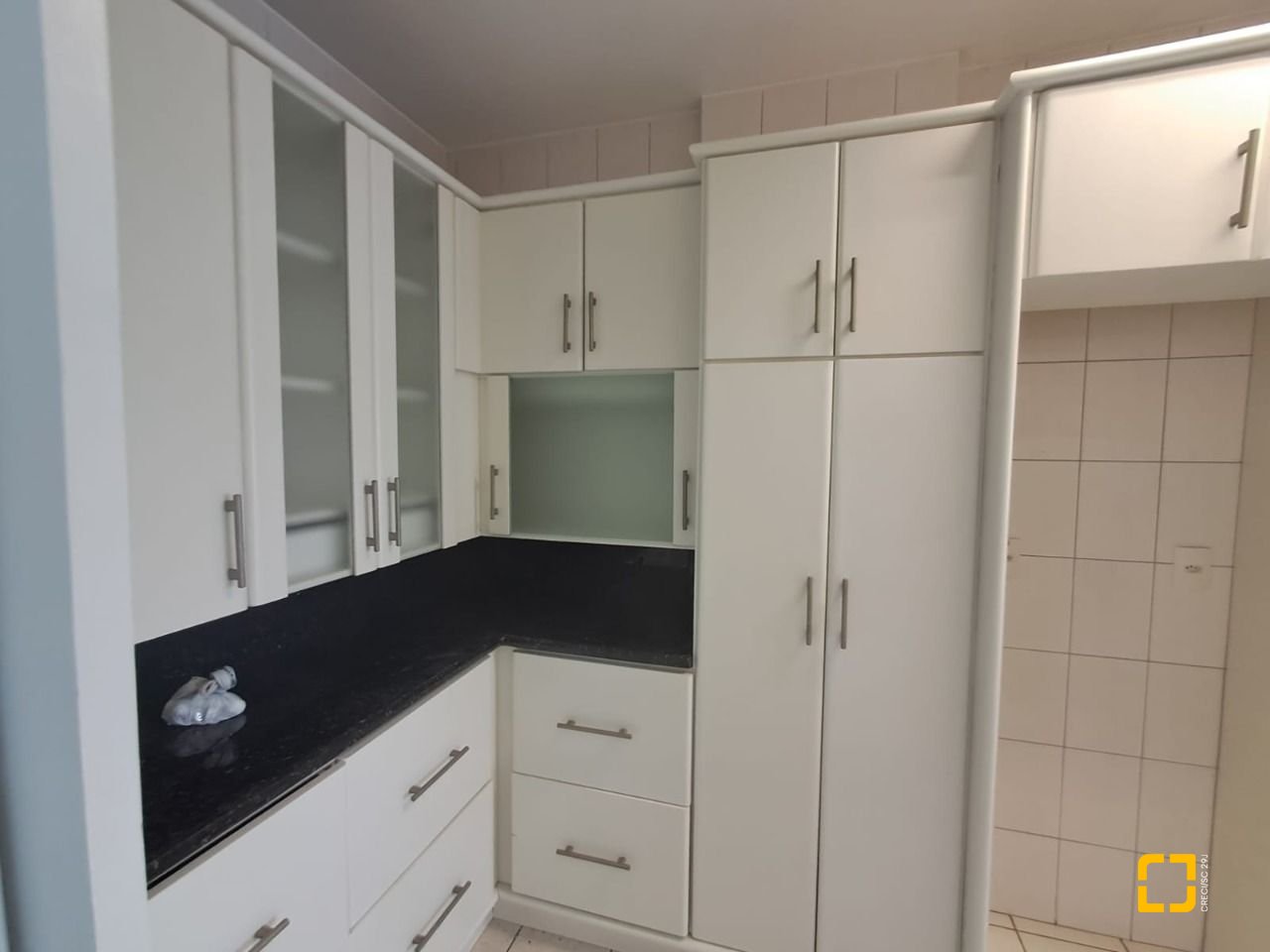 Apartamento com 88m², 4 quartos (sendo 1 suíte), 1 garagem, no bairro Centro em Florianópolis