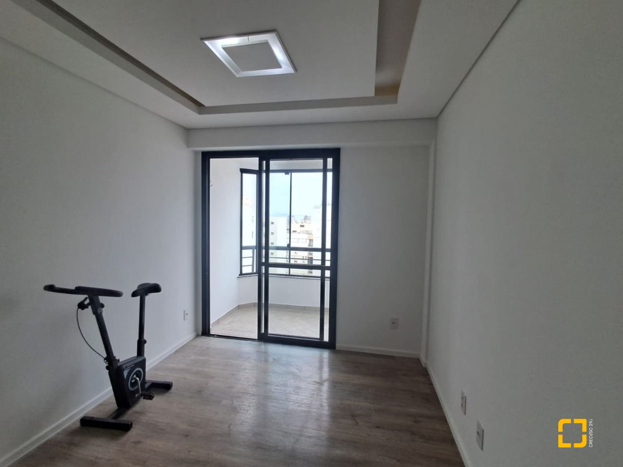 Apartamento com 88m², 4 quartos (sendo 1 suíte), 1 garagem, no bairro Centro em Florianópolis