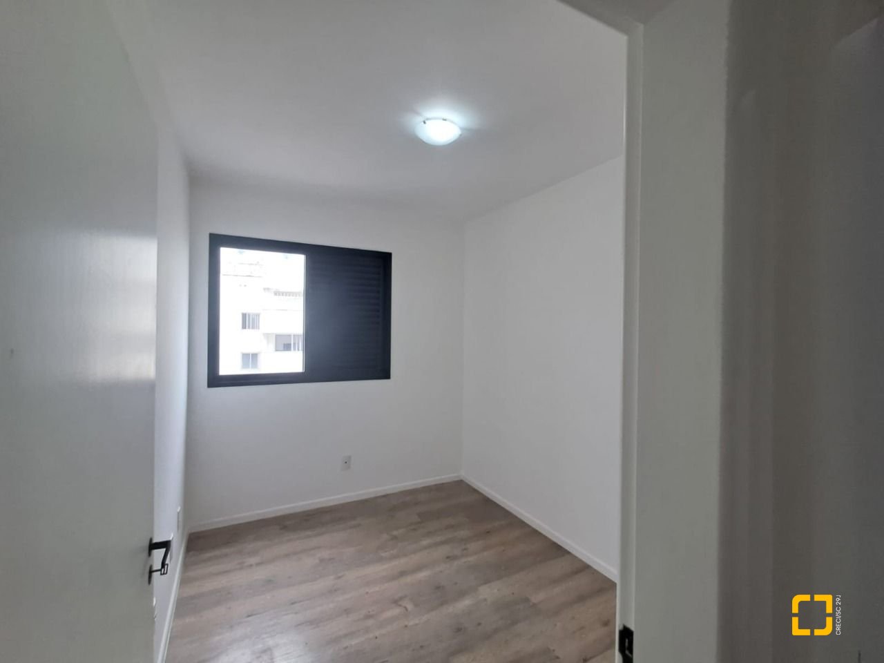 Apartamento com 88m², 4 quartos (sendo 1 suíte), 1 garagem, no bairro Centro em Florianópolis