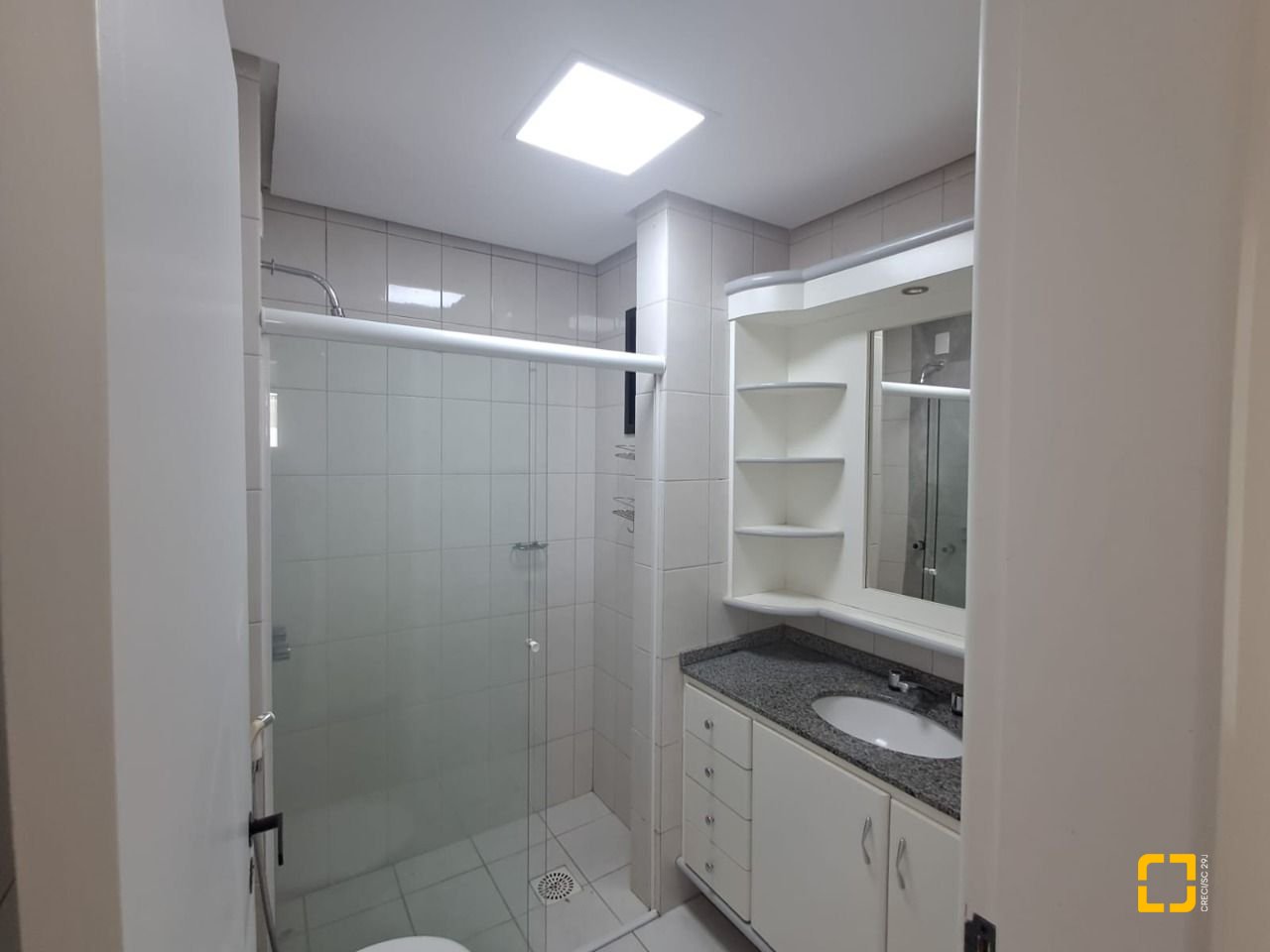 Apartamento com 88m², 4 quartos (sendo 1 suíte), 1 garagem, no bairro Centro em Florianópolis