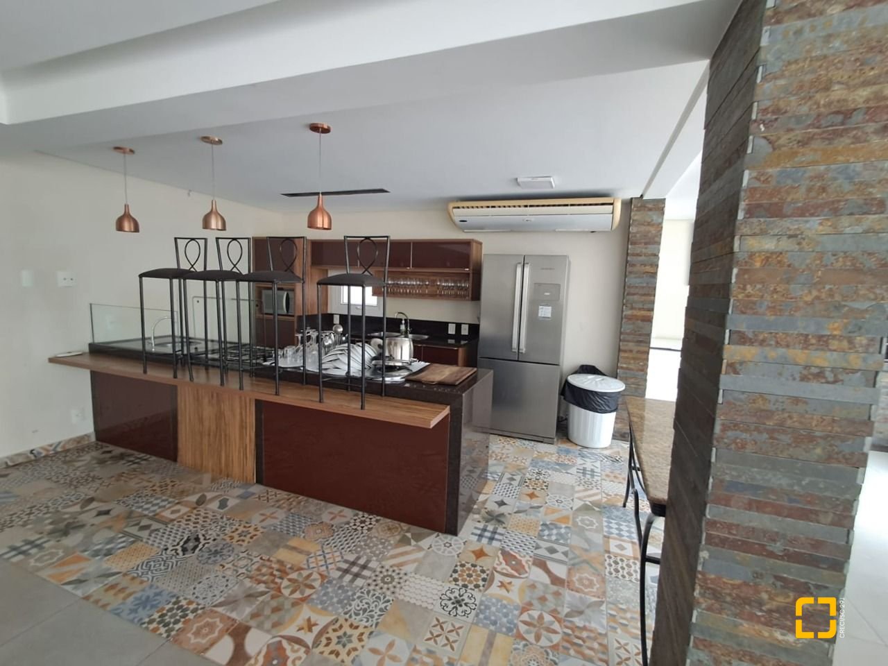 Apartamento com 88m², 4 quartos (sendo 1 suíte), 1 garagem, no bairro Centro em Florianópolis