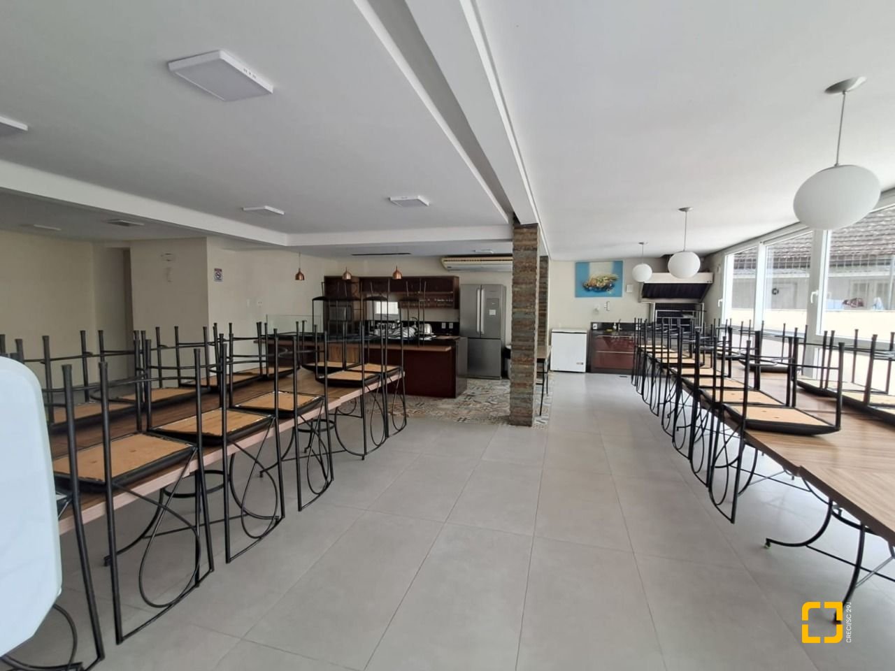 Apartamento com 88m², 4 quartos (sendo 1 suíte), 1 garagem, no bairro Centro em Florianópolis