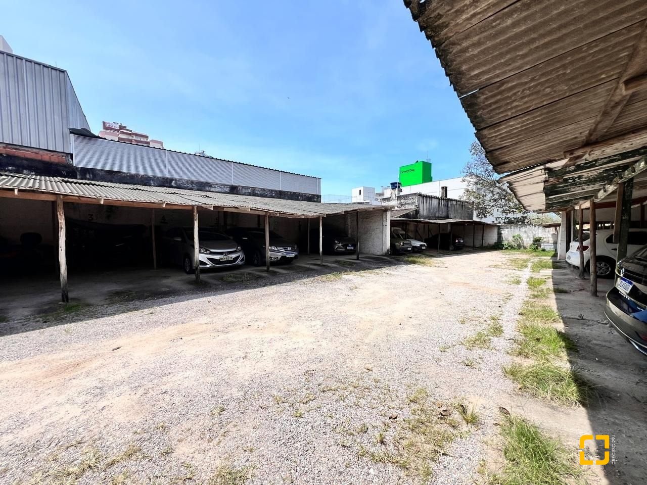 Terreno com 1169m², no bairro Estreito em Florianópolis