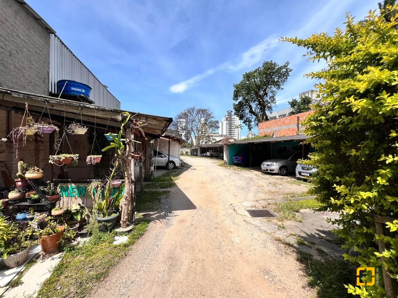 Terreno com 1169m², no bairro Estreito em Florianópolis