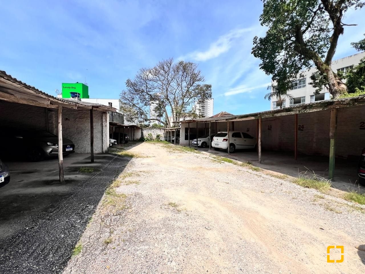Terreno com 1169m², no bairro Estreito em Florianópolis