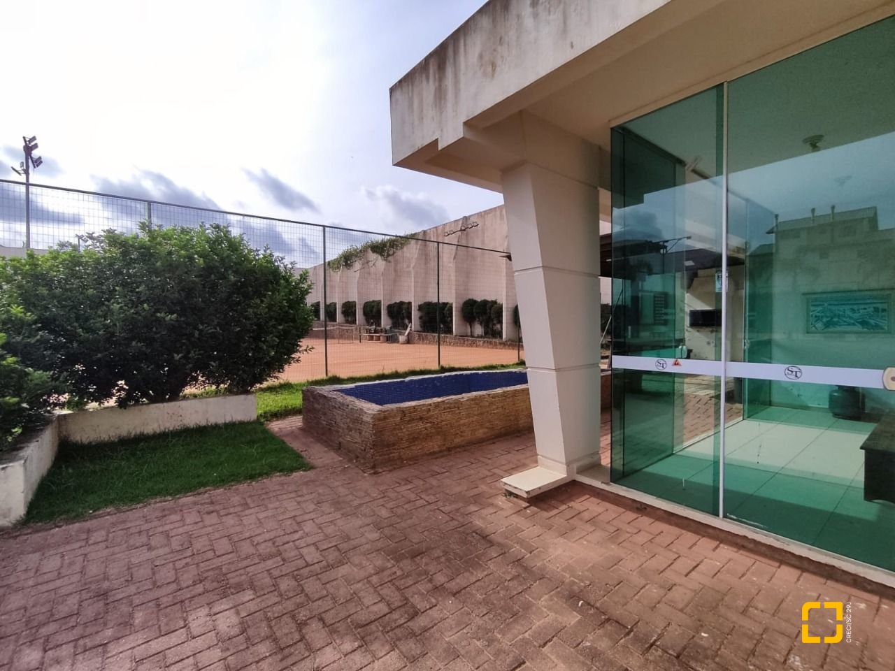 Casa com 327m², 8 quartos (sendo 3 suítes), 4 garagens, no bairro Ingleses em Florianópolis