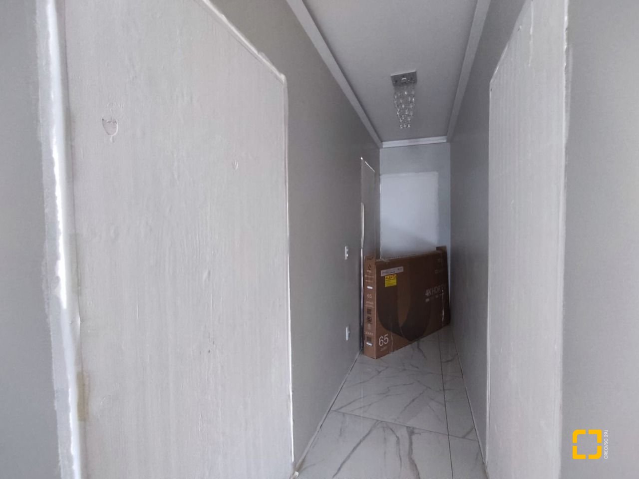 Casa com 327m², 8 quartos (sendo 3 suítes), 4 garagens, no bairro Ingleses em Florianópolis