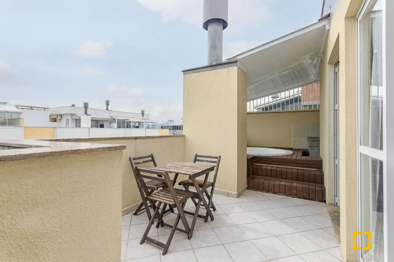 Cobertura com 76m², 2 quartos, 1 garagem, no bairro Jurerê Internacional em Florianópolis