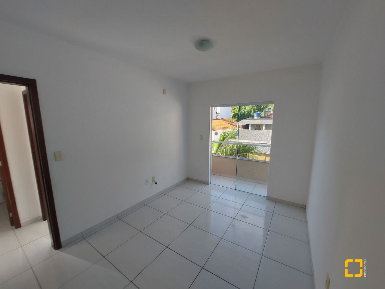Apartamento com 58m², 2 quartos, 1 garagem, no bairro Forquilhinha em São José