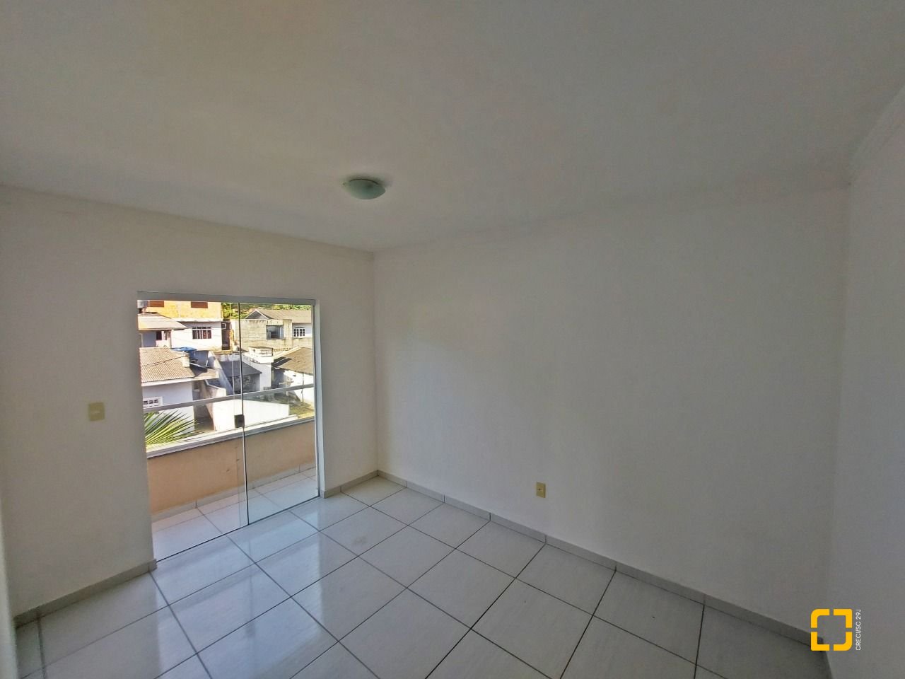 Apartamento com 58m², 2 quartos, 1 garagem, no bairro Forquilhinha em São José