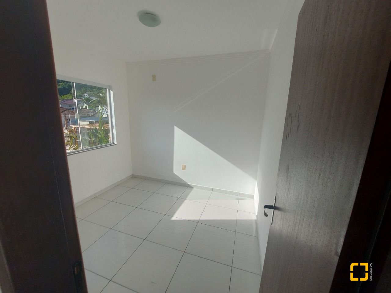 Apartamento com 58m², 2 quartos, 1 garagem, no bairro Forquilhinha em São José