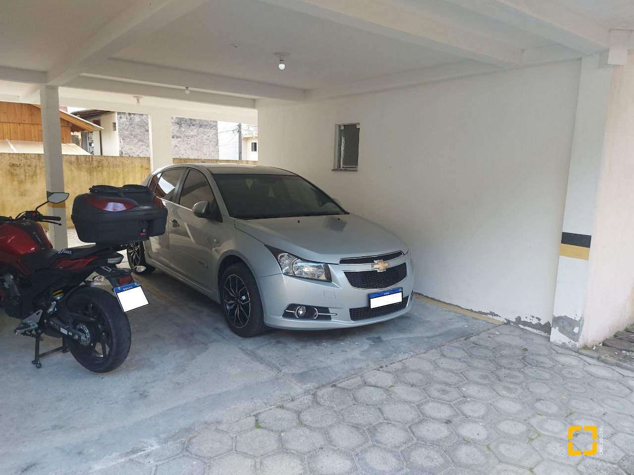 Apartamento com 58m², 2 quartos, 1 garagem, no bairro Forquilhinha em São José