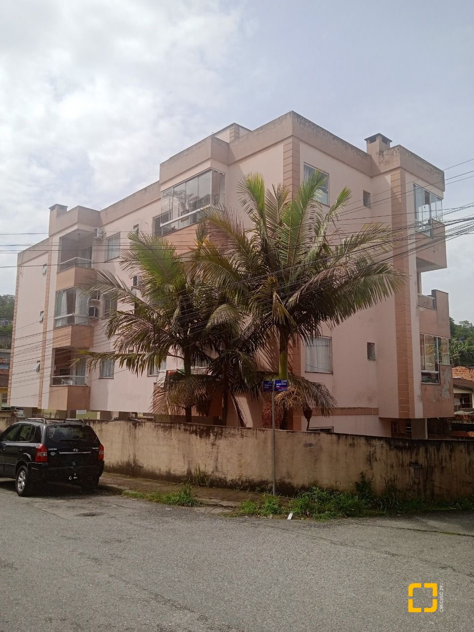 Apartamento com 58m², 2 quartos, 1 garagem, no bairro Forquilhinha em São José