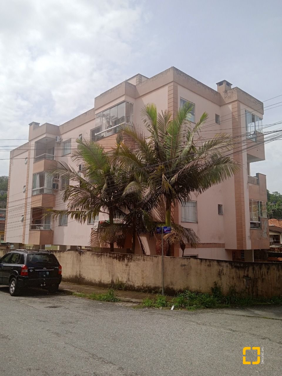 Apartamento com 58m², 2 quartos, 1 garagem, no bairro Forquilhinha em São José