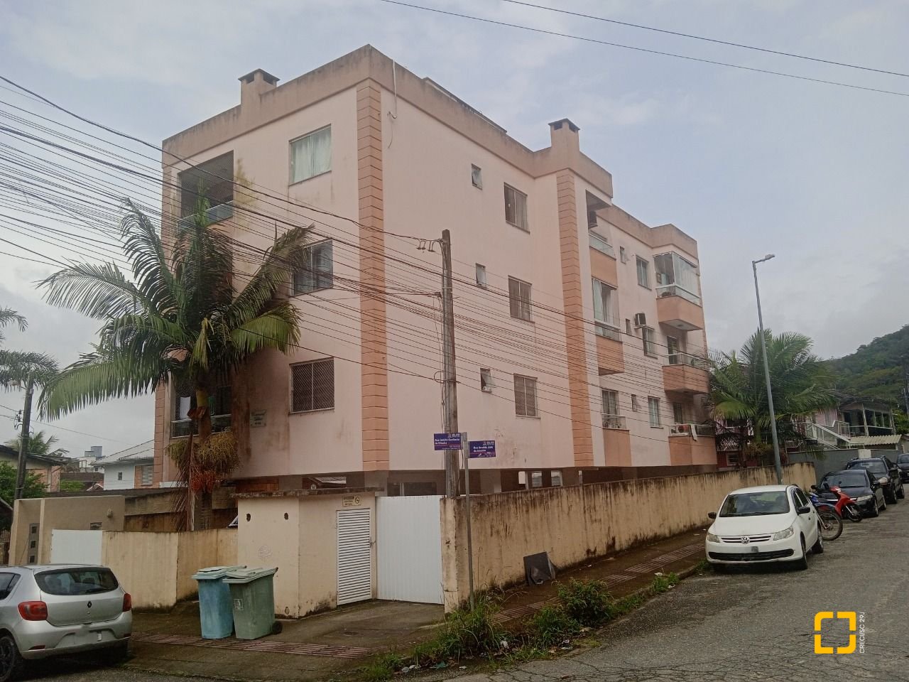 Apartamento com 58m², 2 quartos, 1 garagem, no bairro Forquilhinha em São José