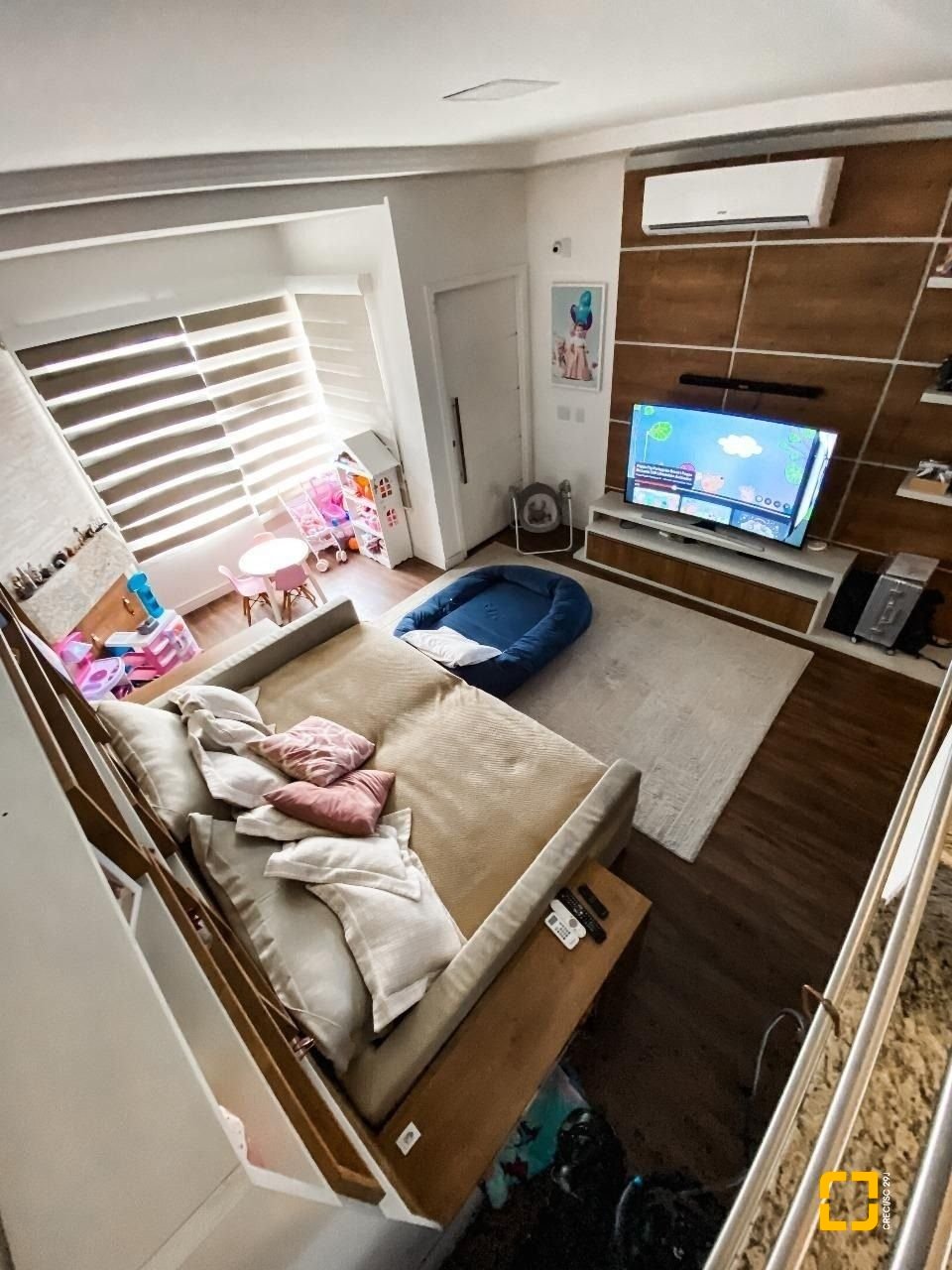 Casa com 205m², 6 quartos (sendo 3 suítes), 3 garagens, no bairro Ingleses em Florianópolis