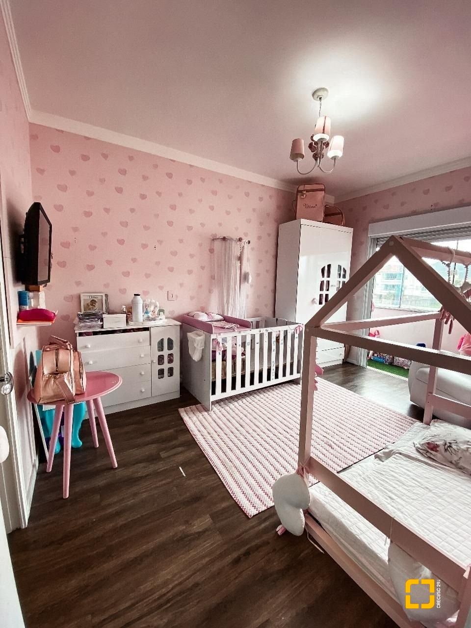Casa com 205m², 6 quartos (sendo 3 suítes), 3 garagens, no bairro Ingleses em Florianópolis