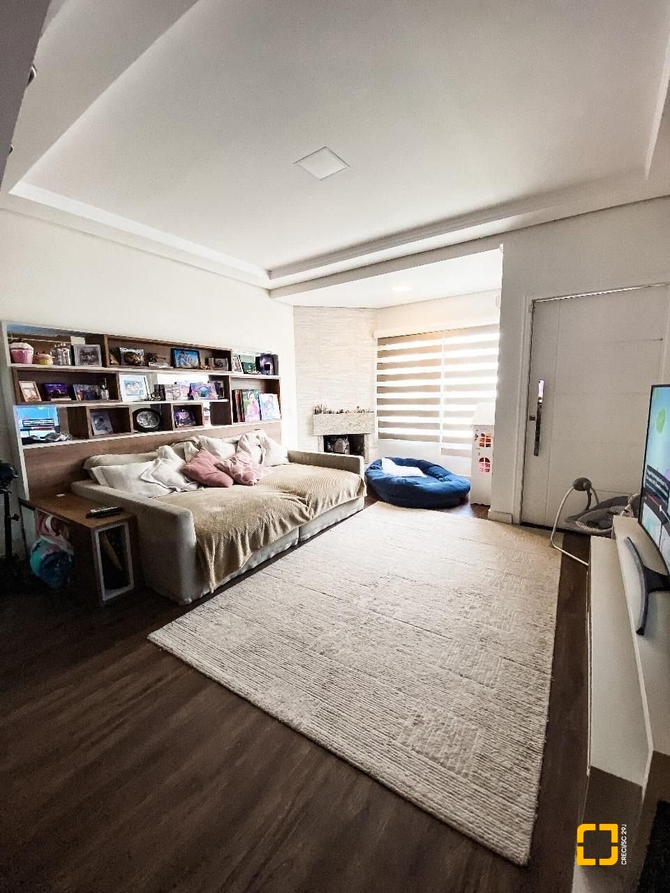 Casa com 205m², 6 quartos (sendo 3 suítes), 3 garagens, no bairro Ingleses em Florianópolis