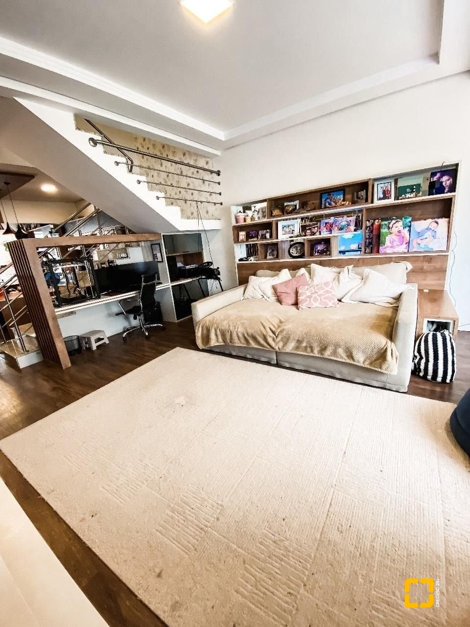Casa com 205m², 6 quartos (sendo 3 suítes), 3 garagens, no bairro Ingleses em Florianópolis