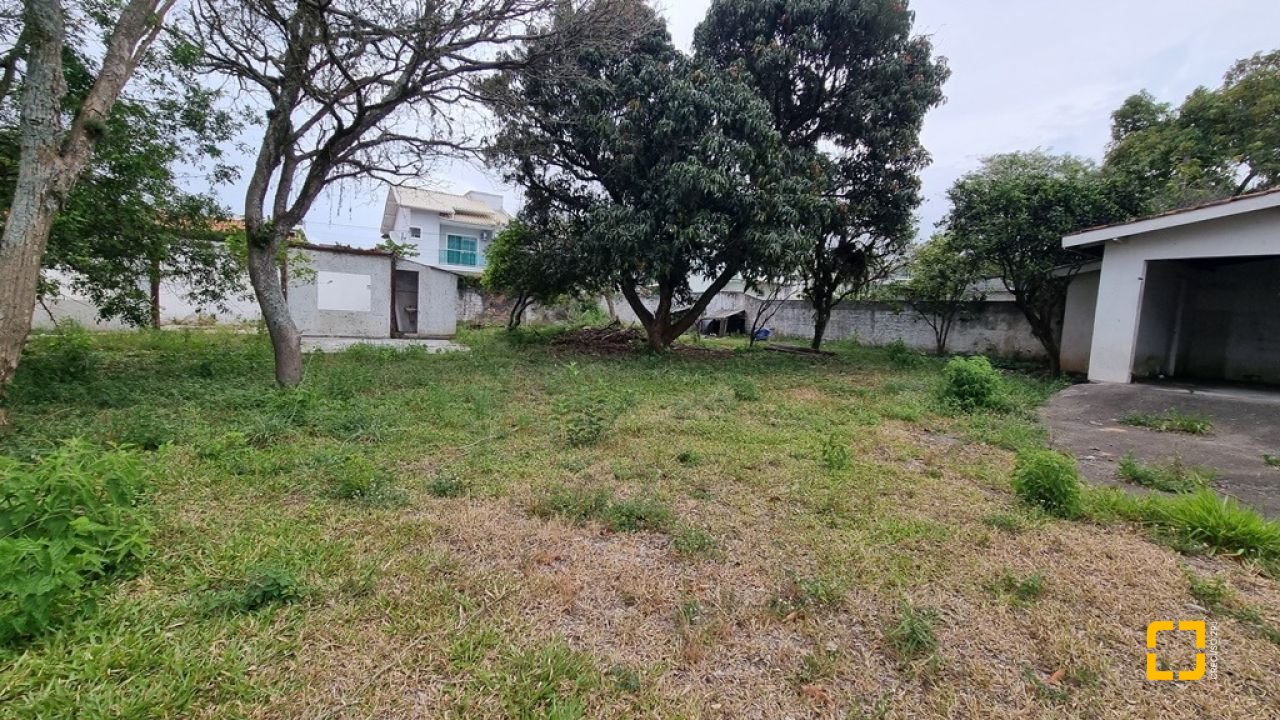 Casa com 150m², 2 quartos, 2 garagens, no bairro Ingleses em Florianópolis