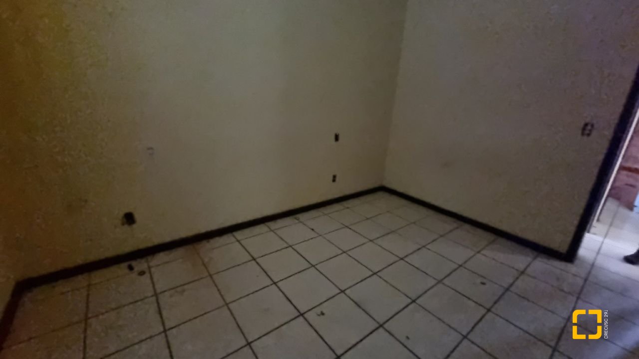 Casa com 150m², 2 quartos, 2 garagens, no bairro Ingleses em Florianópolis