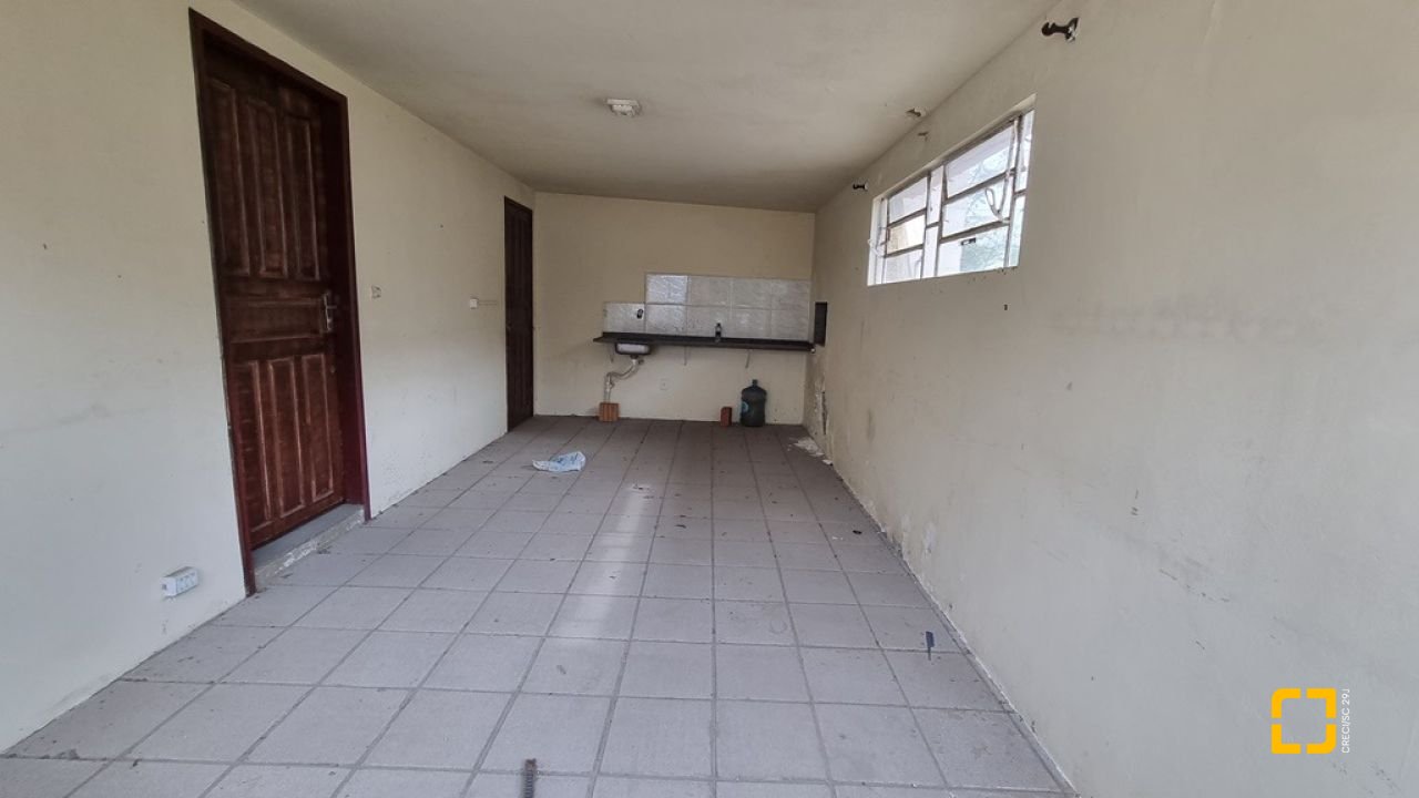 Casa com 150m², 2 quartos, 2 garagens, no bairro Ingleses em Florianópolis