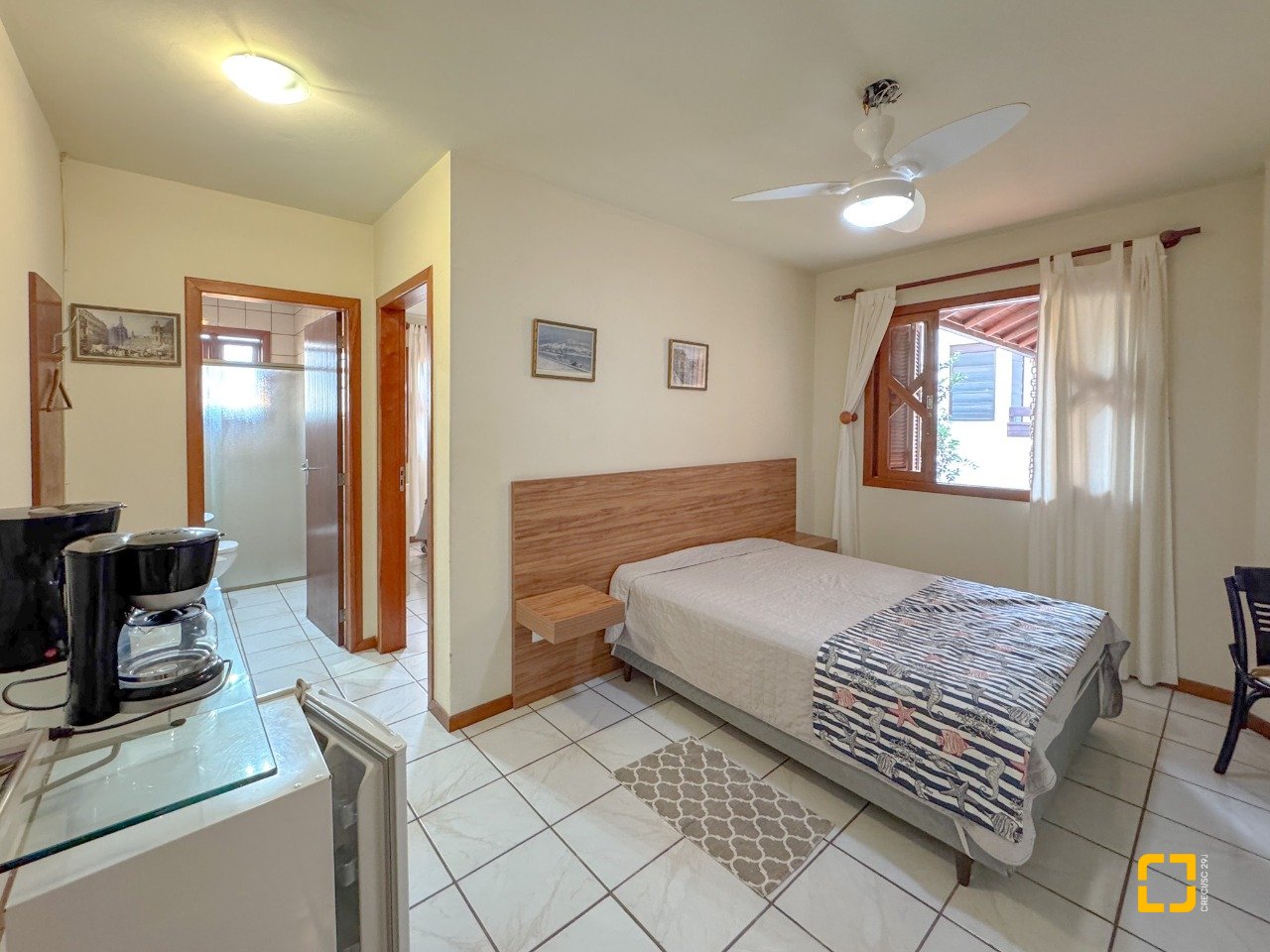 Casa com 551m², 16 quartos (sendo 8 suítes), 6 garagens, no bairro Jurerê Internacional em Florianópolis
