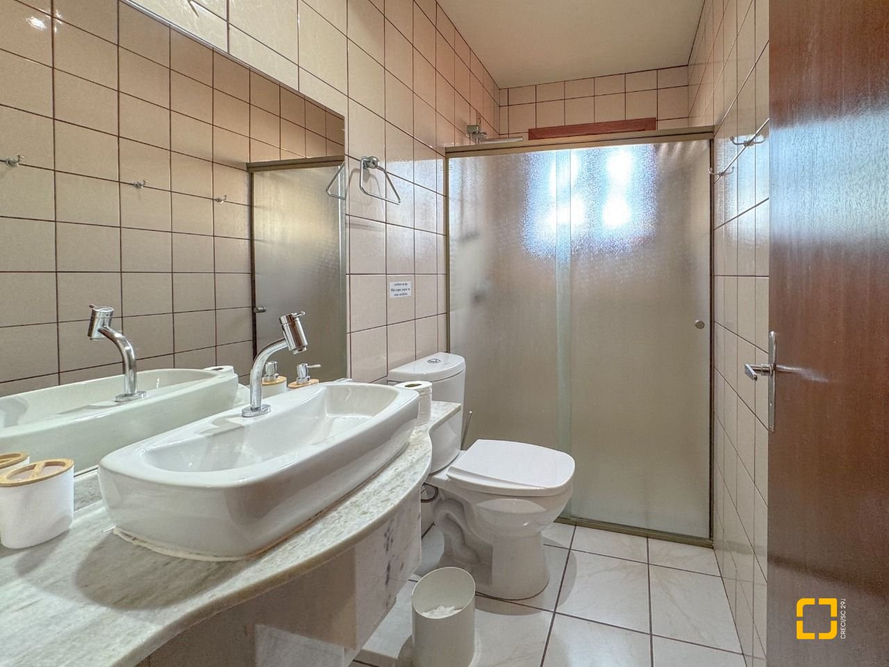 Casa com 551m², 16 quartos (sendo 8 suítes), 6 garagens, no bairro Jurerê Internacional em Florianópolis