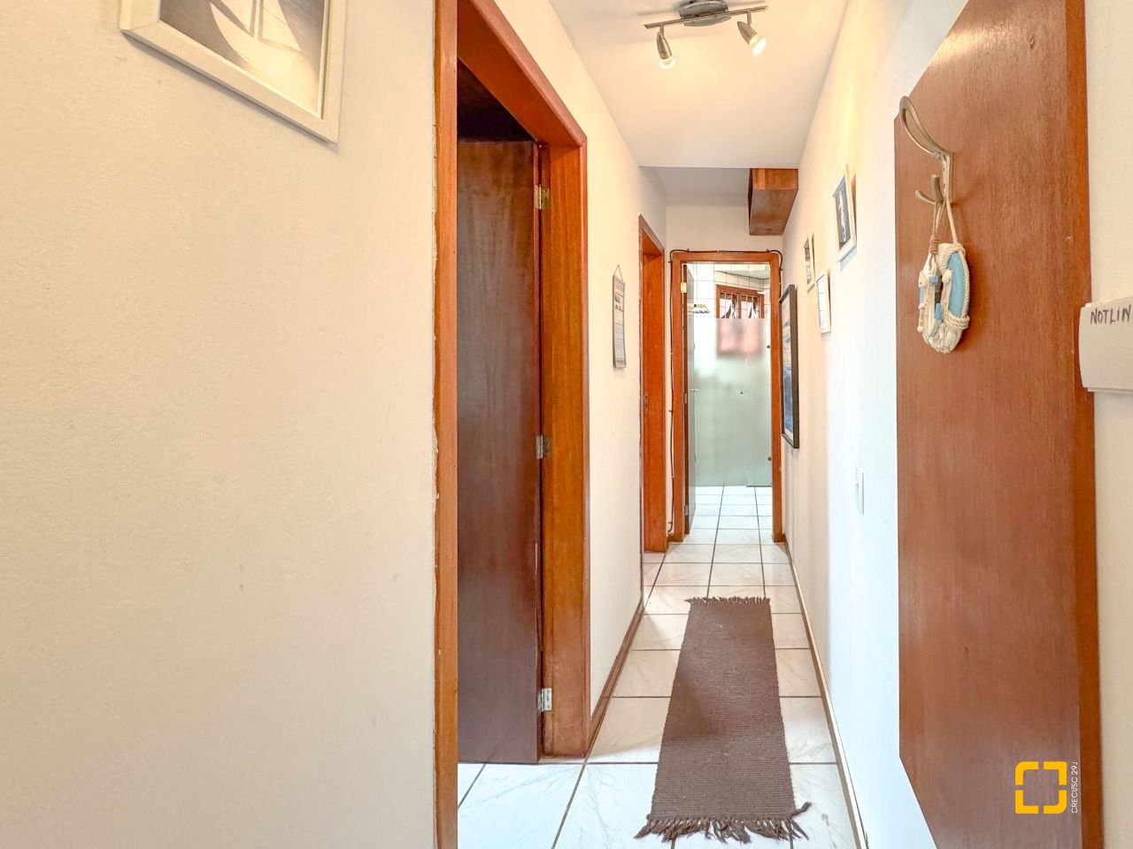 Casa com 551m², 16 quartos (sendo 8 suítes), 6 garagens, no bairro Jurerê Internacional em Florianópolis