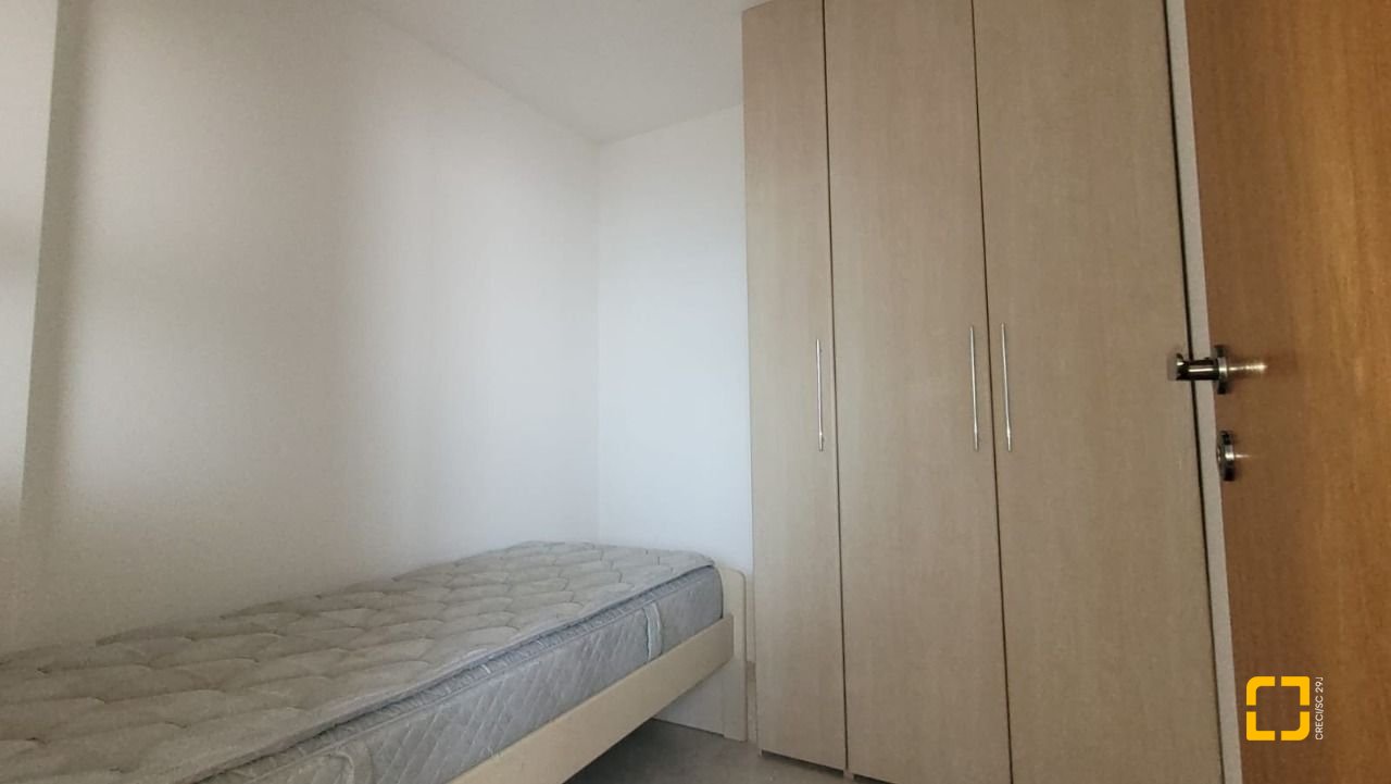 Apartamento com 166m², 6 quartos (sendo 2 suítes), 2 garagens, no bairro Agronômica em Florianópolis